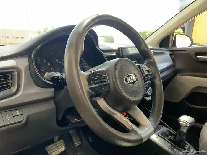 كيا ريو 2021 الجبر نظيف جدآ 17