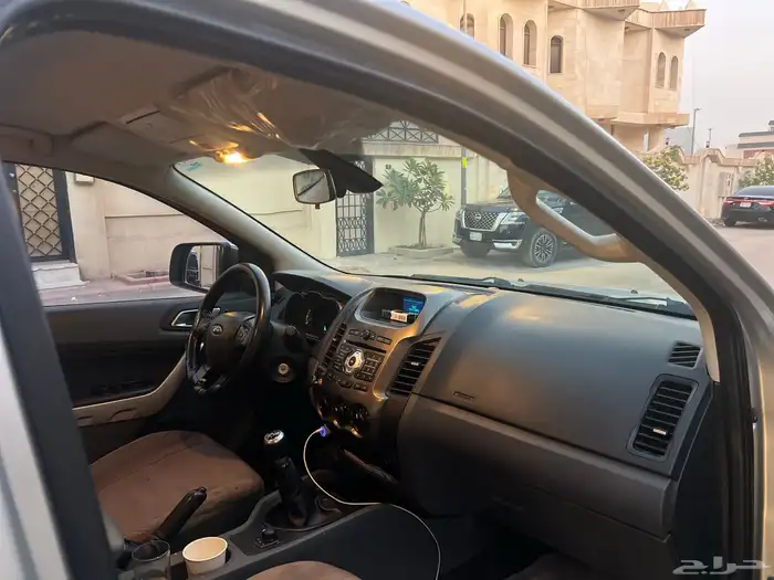 فورد رنجر 2015 ممشى قليل بحالة ممتازة 18