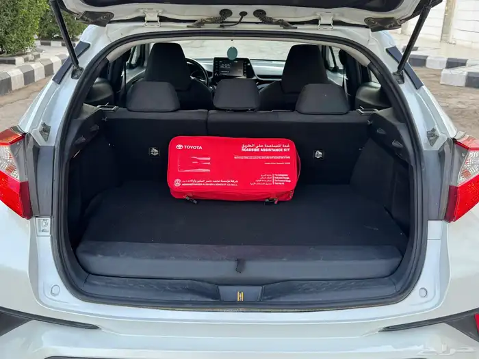 تويوتا CHR 2022 هايبرد 14