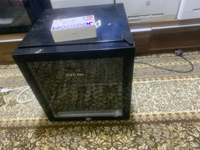 ثلاجة مشروبات جي في سي برو شبه جديدة50لتر 0