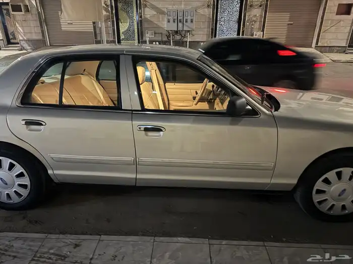 فور كروان فيكتوريا حكومي سابقا 5