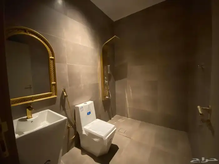 فيلا فاخرة ومميزة وذكية (جديدة للبيع) 6