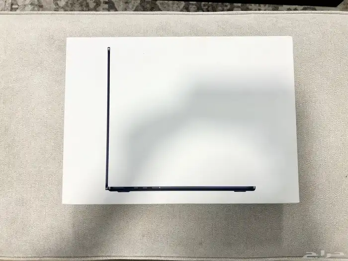 ماك بوك اير M4 شاشة 15 استعمال يومين 5