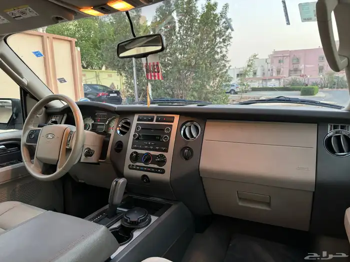 فورد اكسبديشن 2012 بحالة الوكاله 29