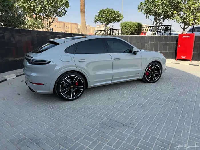 للبيع  بورش كايين GTS 2021 ماشي 30 الف كم على الضمان 2