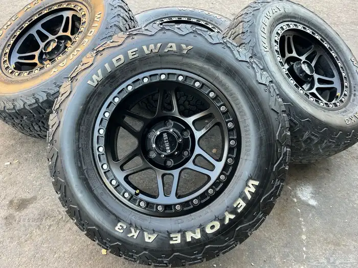 جنوط   ميتود اسود مقاس 17 مع كفرات حجرية تاريخ 23 جمس 17