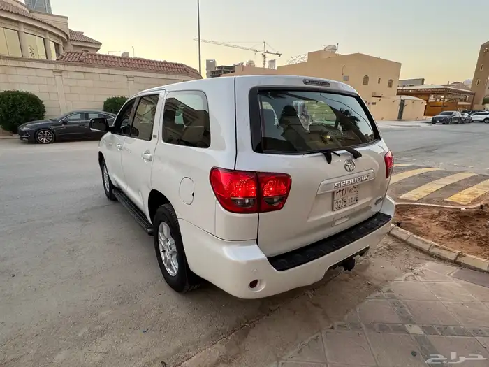 سكويا SR5 مالك واحد من الوكالة 28