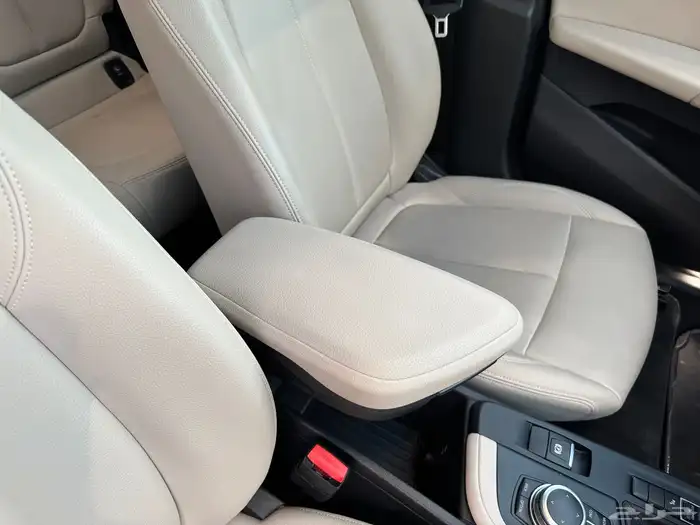 بي ام دبليو X1 مخزن 48