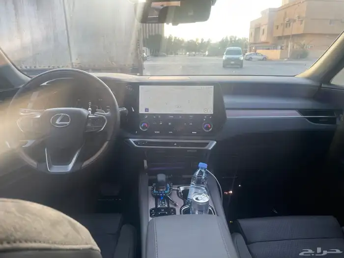 لكزس RX 2025 3