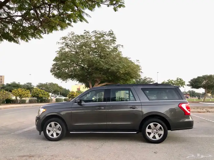 اكسبيدشن 2021 دبل 4X4 عداد 127 الف فل بدي وكالةXLT 32