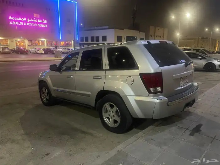 جيب جراند شيروكي 2005 بدون دبل 8