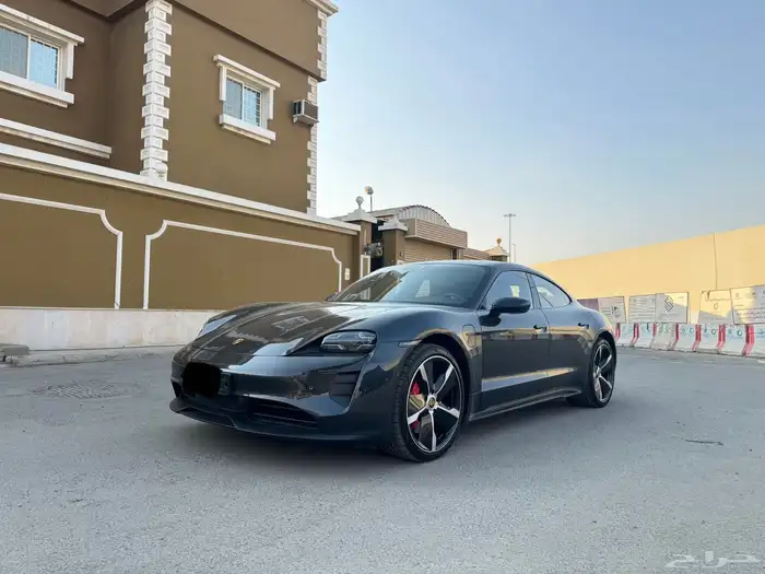 بورش تايكان GTS 2023 0