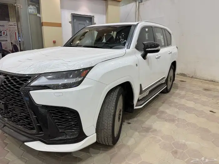 لكزس اف سبورت بريمي 2025 سعر منافس 1