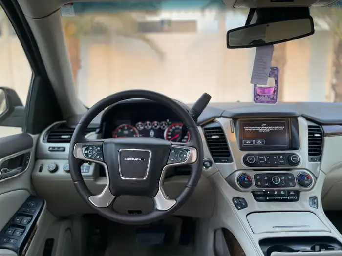 جي ام سي - دينالي - 2016 - سعودي 12