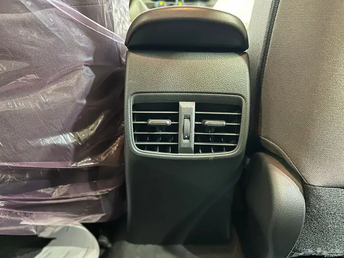 تويوتا كورولا 1.5 XLI ستاندر 2025 10