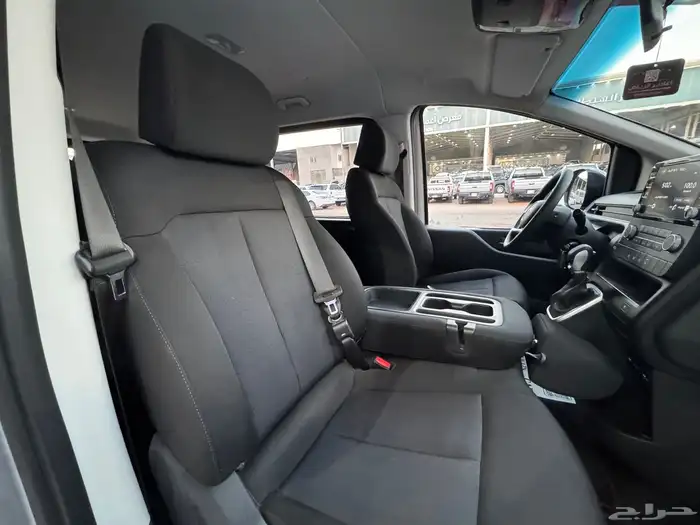 هيونداي ستاريا 2023 عداد 5 الاف 9