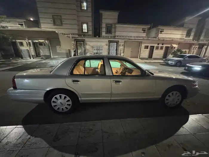 فور كروان فيكتوريا حكومي سابقا 3