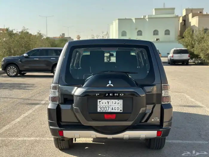 ميتسوبيشي باجيرو 2020 دبل ثلاث صفوف وكاله شرط 4