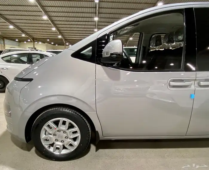 ستاريا 2022 باص 4