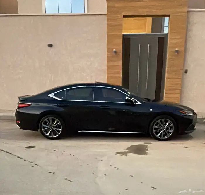 لكزس 350 F SPORT المالك الاول 2020 1