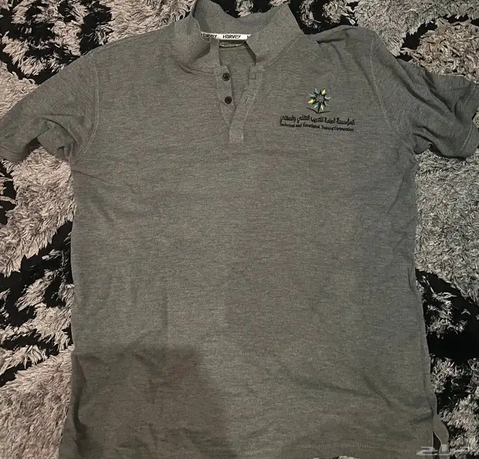 عندي فانيلة كلية التقنية 0