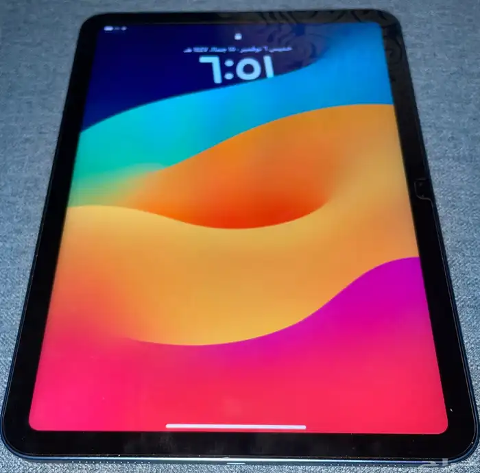 للبيع ايباد الجيل العاشر او ببدل ايفون 1
