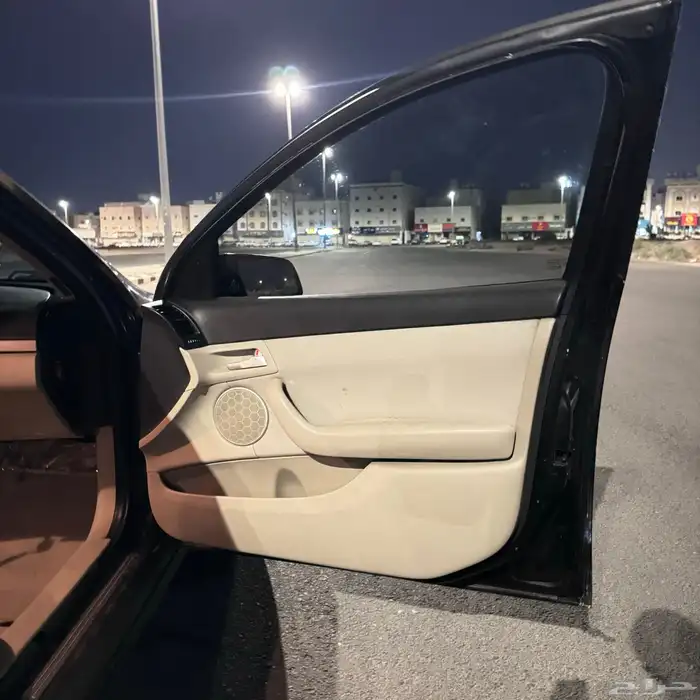 كابرس اسود 2011 100km 12