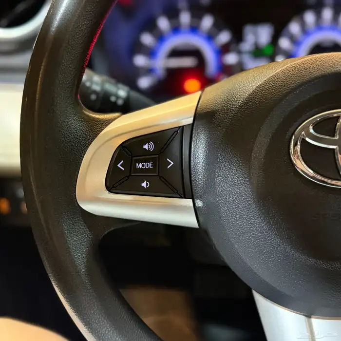 تويوتا راش 2022 (( بحالة ممتازة )) 10