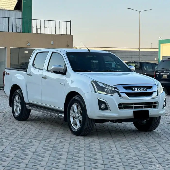 ايسوزو ديماكس 2018 دبل فل كامل LS قير اتوماتيك بدي وكاله 8