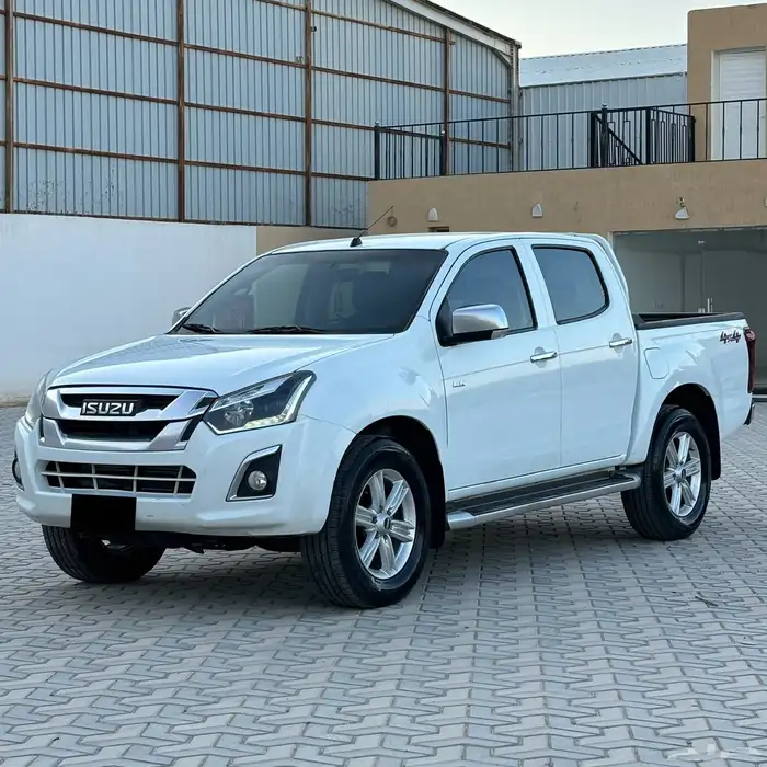 ايسوزو ديماكس 2018 دبل فل كامل LS قير اتوماتيك بدي وكاله 2