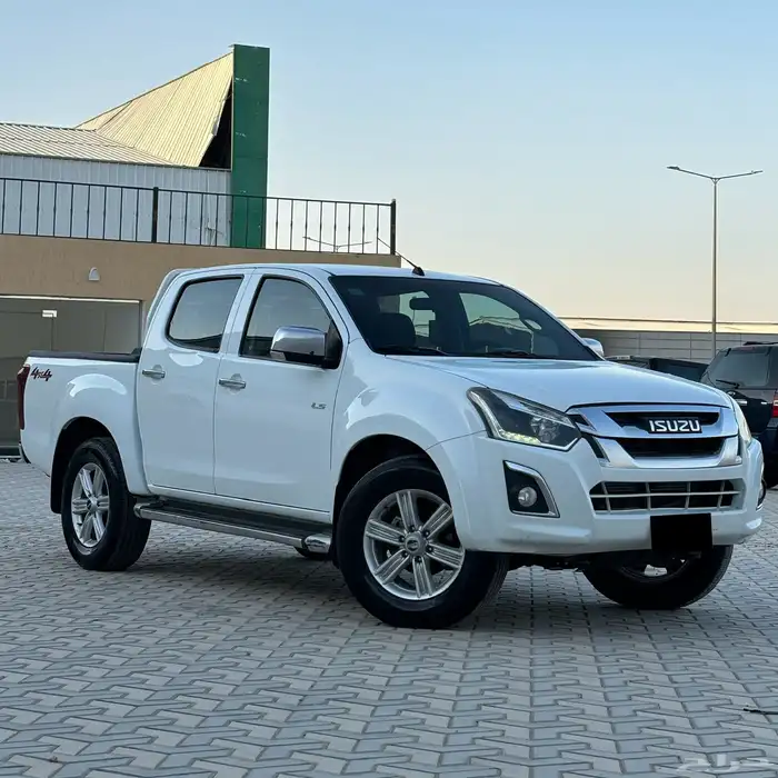 ايسوزو ديماكس 2018 دبل فل كامل LS قير اتوماتيك بدي وكاله 0