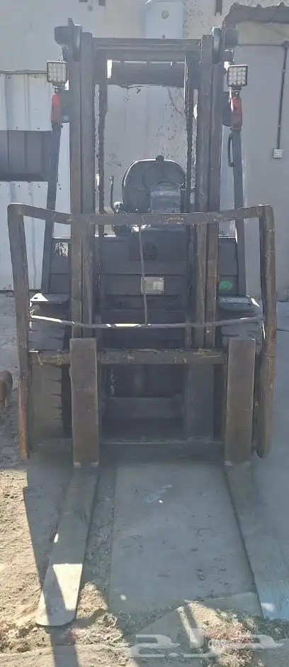 للبيع رافعة شوكية 3 طن TCM موديل 2012 2