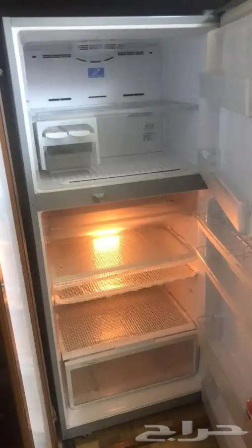 ثلاجه نظيفه للبيع 1