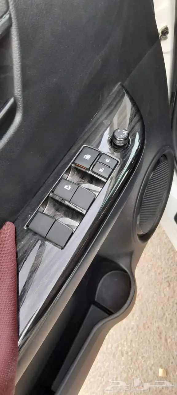 هايلوكس جي ال اكس 2023 بنزين ماشيه 3.000 14