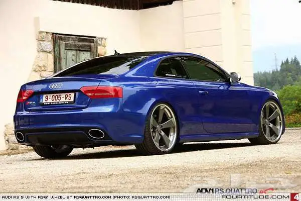 جنوط أودي ااصليه مقاس 21 3