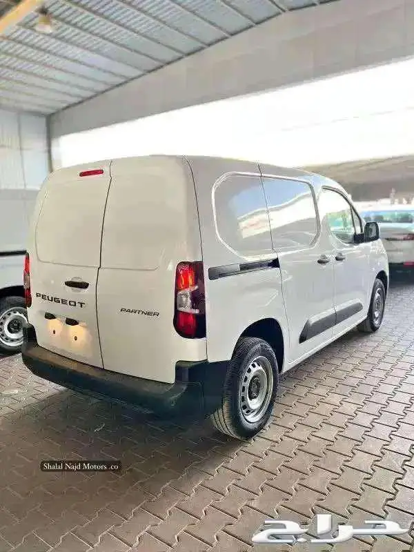 اقوى سعر باص بضاعه بيجو بارتنر 2025 ب 52000 الف بطاقة 2