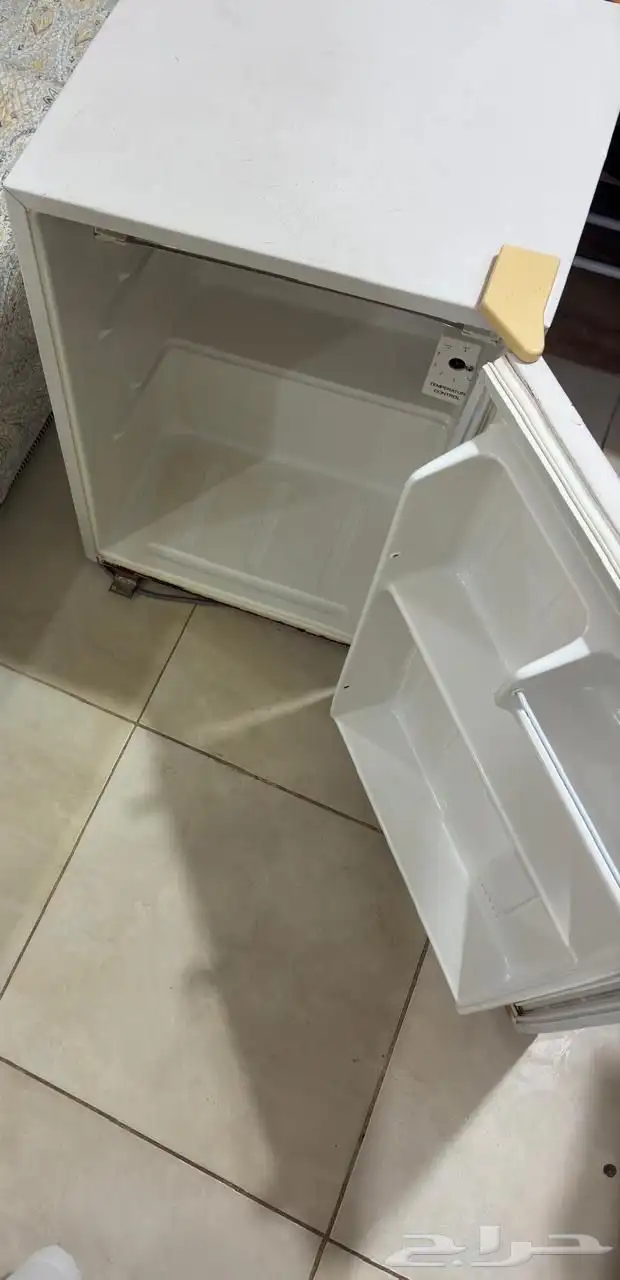 ثلاجة صغيرة بتبريد ممتاز من سامسونج 1