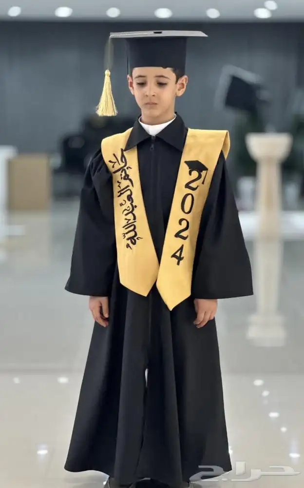 تفصيل زي موحد تطريز 44