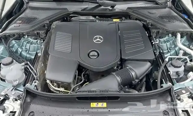 مرسيدس بنز E-CLASS E200 Avantgrade 5