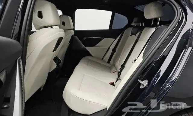 BMW 520i Msport 2024 استيراد من كوريا 9