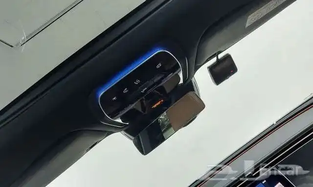 مرسيدس بنز E-CLASS E200 Avantgrade 16