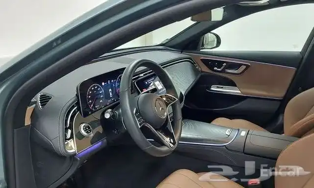 مرسيدس بنز E-CLASS E200 Avantgrade 8