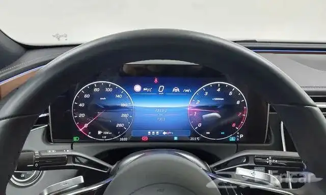 مرسيدس بنز E-CLASS E200 Avantgrade 7