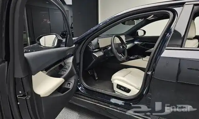 BMW 520i Msport 2024 استيراد من كوريا 8