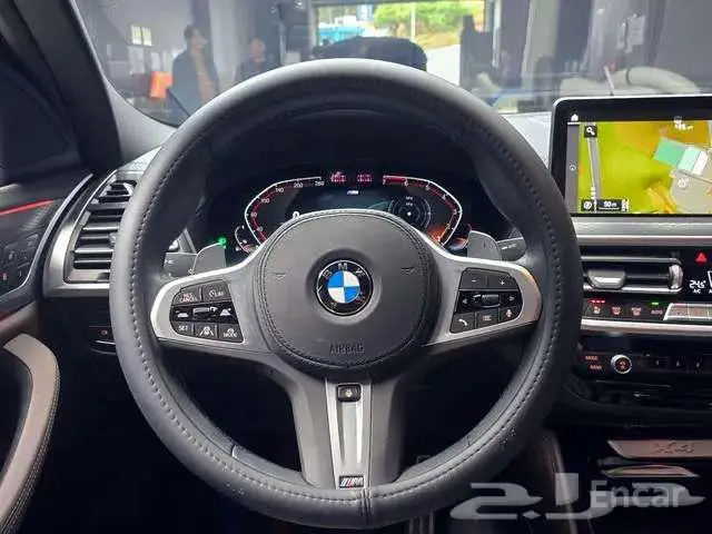 BMW X4 موديل 2025 7