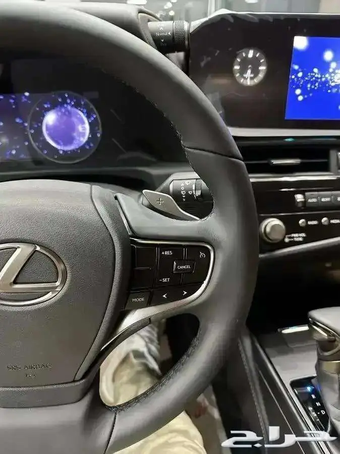 لكزس ES300 هايبرد موديل 2025 عرض بنك الانماء دفعتين بدون ربح 9