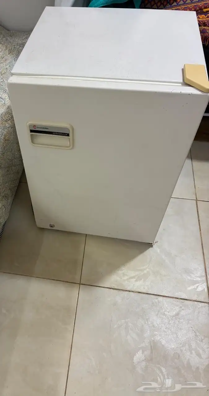 ثلاجة صغيرة بتبريد ممتاز من سامسونج 0