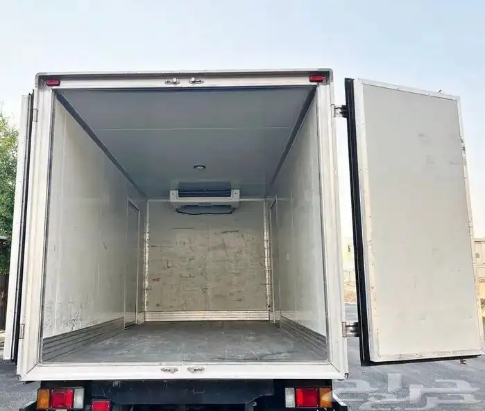 للبيع ديناوكاله اخت الجديده 2022ايسوزو 4طن ثلاجه تبريد 6