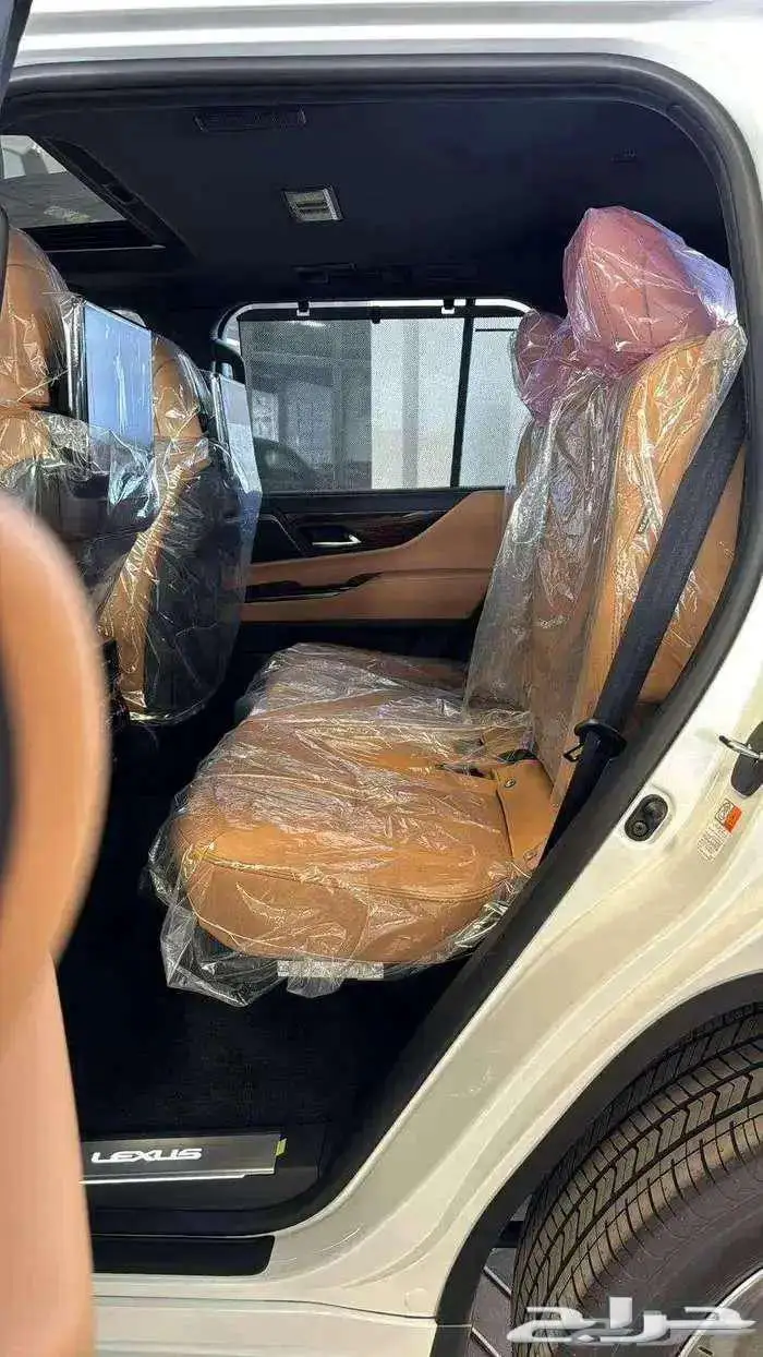 لكزس بي بي بريمي أبيض جملي و أسود جملي 2025 تشغيل عن بعد 3