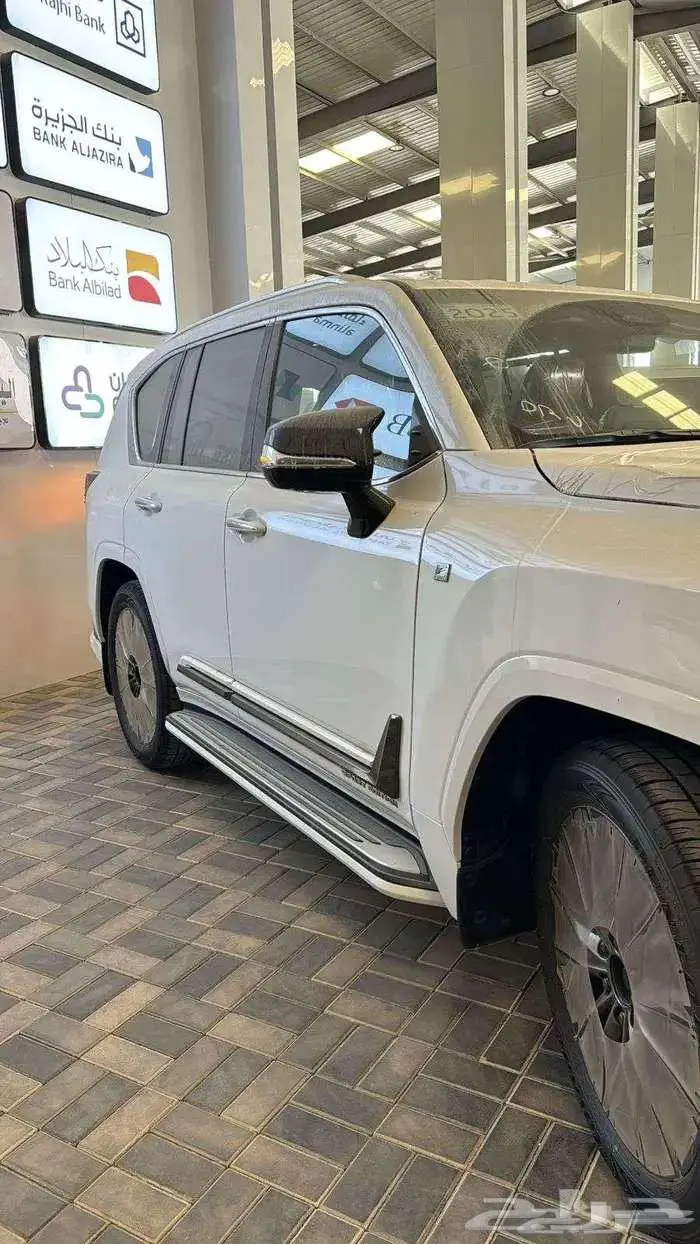 لكزس اف سبورت عماني 2025 تشغيل عن بعد 1